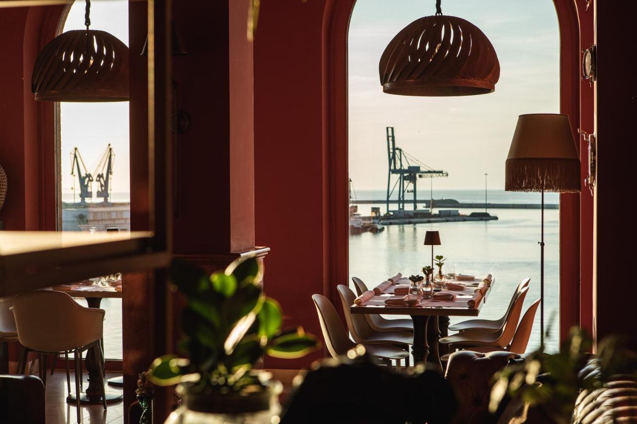 Seeport Hotel 4*